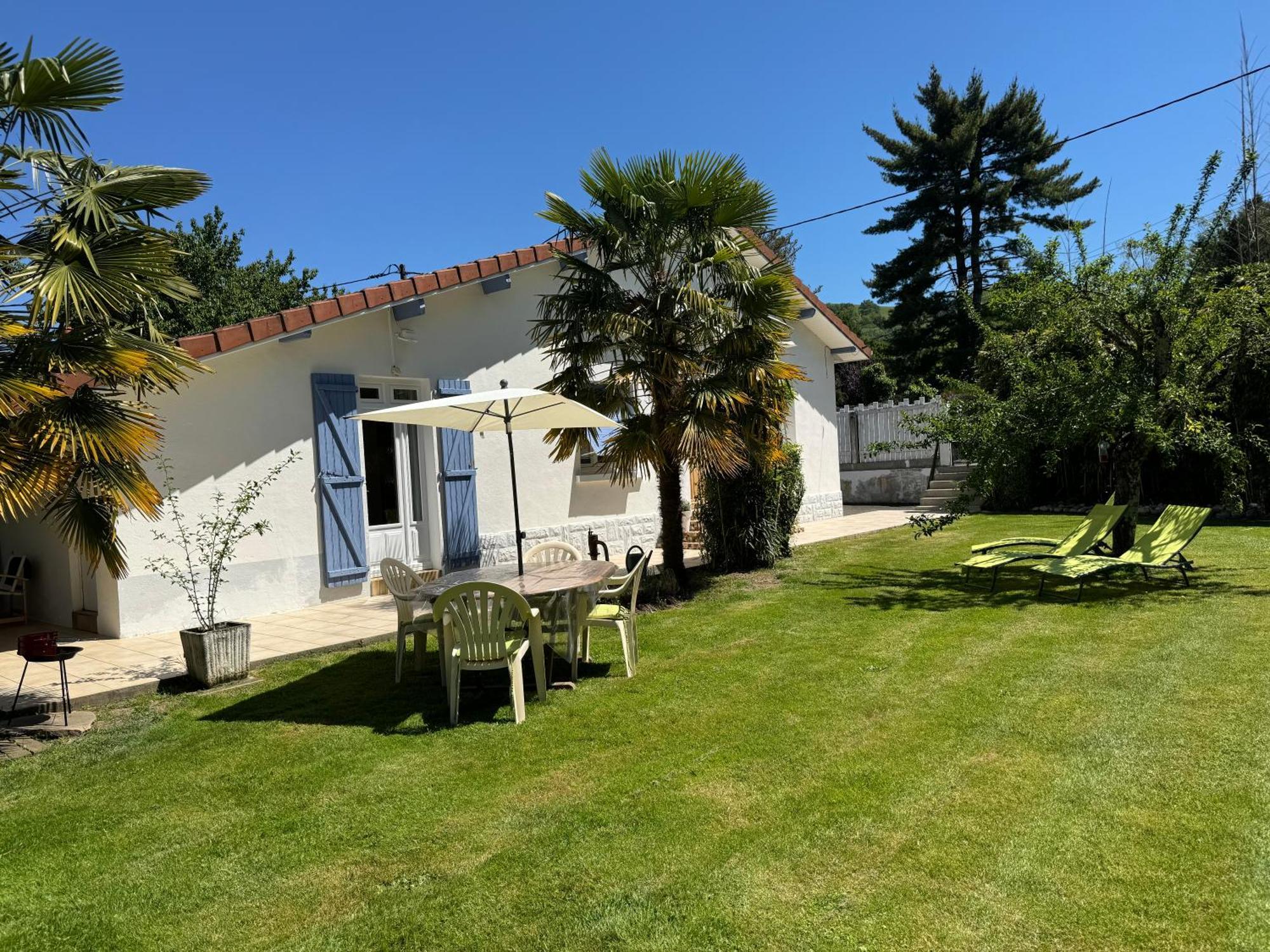 Maison A Lourdes, Avec Jardin
